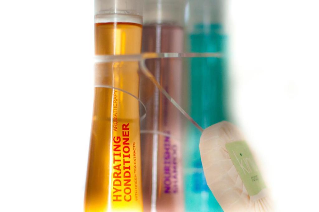 Single Room,668796012:JPEG